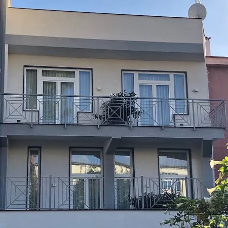 Affittacamere Residenza Madonna 4*